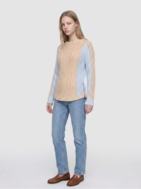 LL Bean Signature Two-Tone Cable Crewneck Sweater in Beige and Light Blue Size S